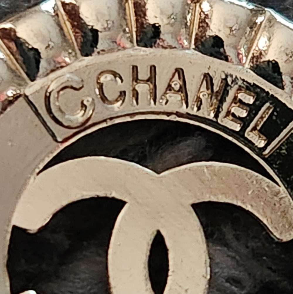 CHANEL Gold and Teal Pendant Zipper Pull charm, Authentic Stamped Chanel. - Picture 4 of 6